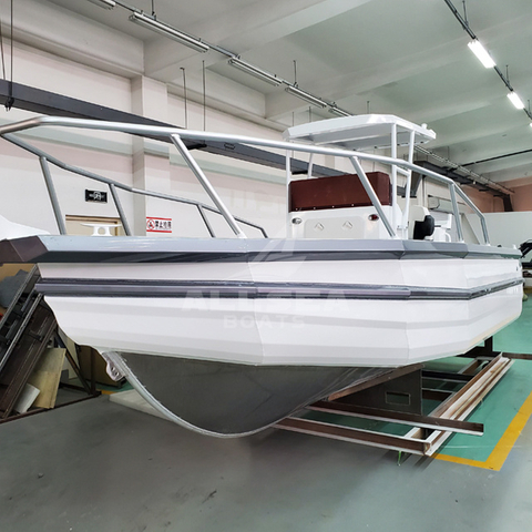 6,85 m aluminium middenconsoleboot