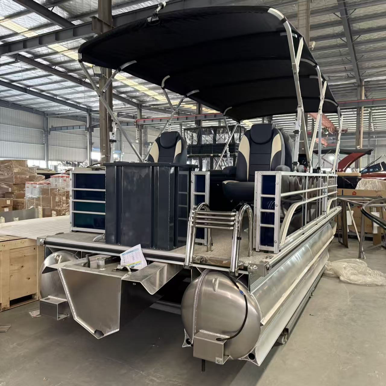 19ft Pontoon Boat